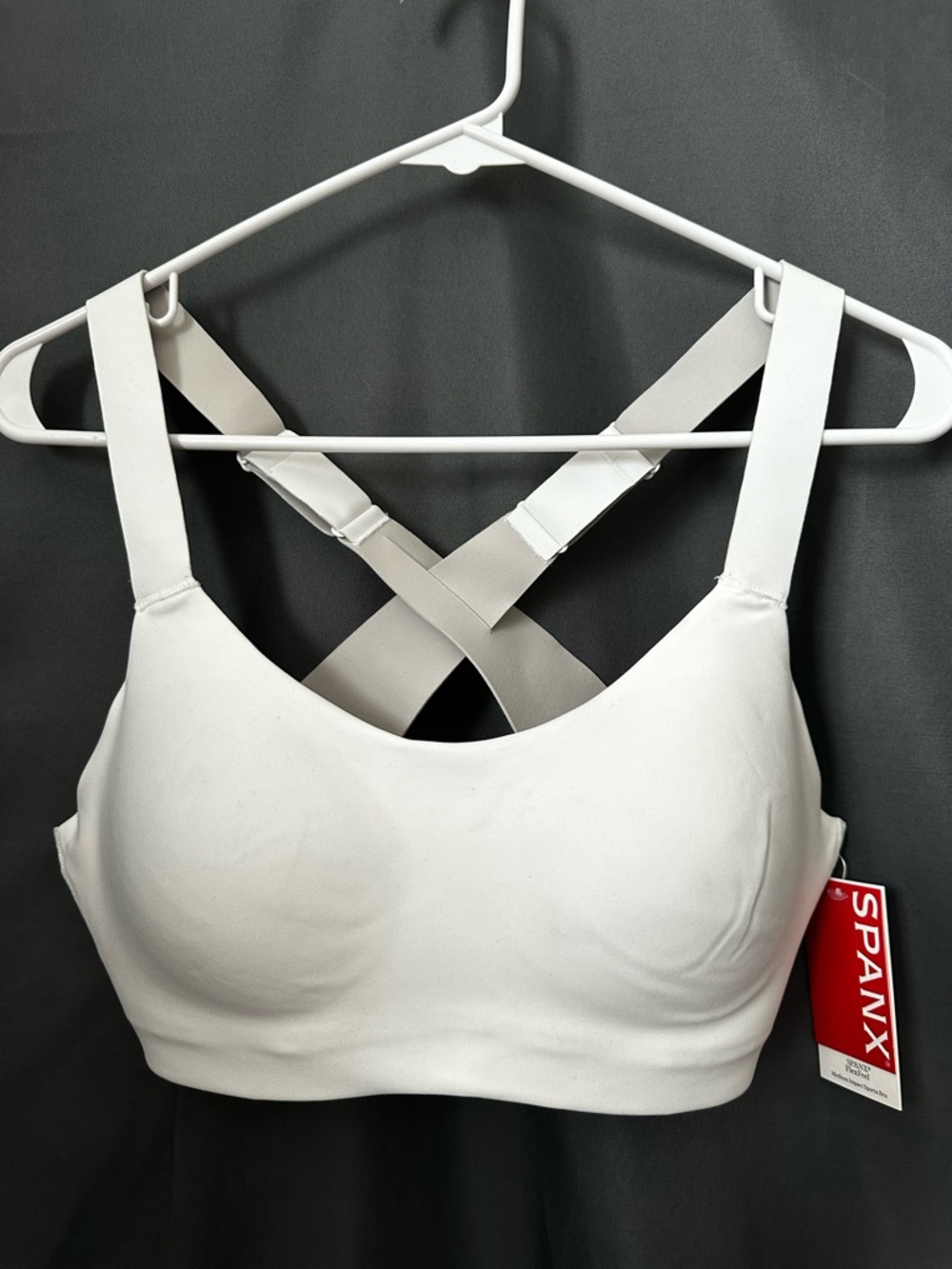 Spanx Sports Bra Small NWT White Seamless Medium Impact
